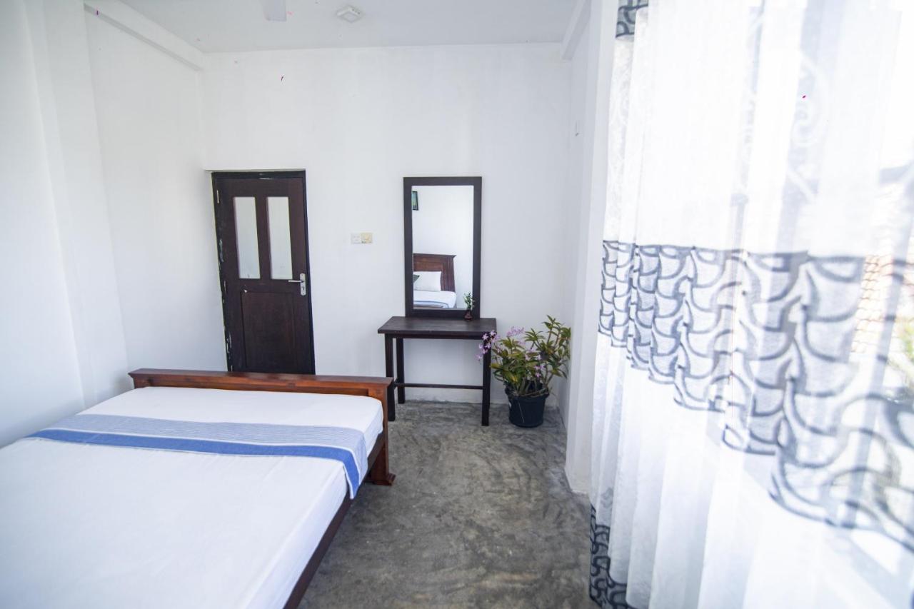 Aira Hotel Galle Buitenkant foto